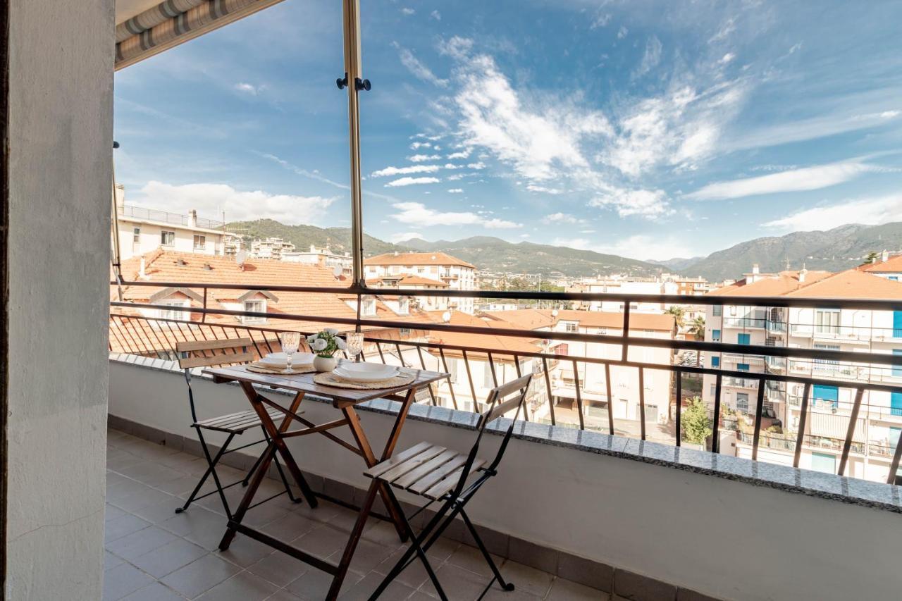 H11 Mira House Mare - Centro Apartment Arma di Taggia Ngoại thất bức ảnh